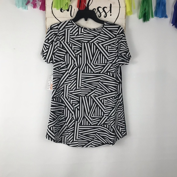 NWT LuLaRoe Classic T abstract design tee - Picture 3 of 3